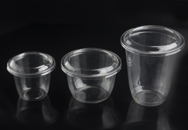 8 oz disposable plastic cups with lids